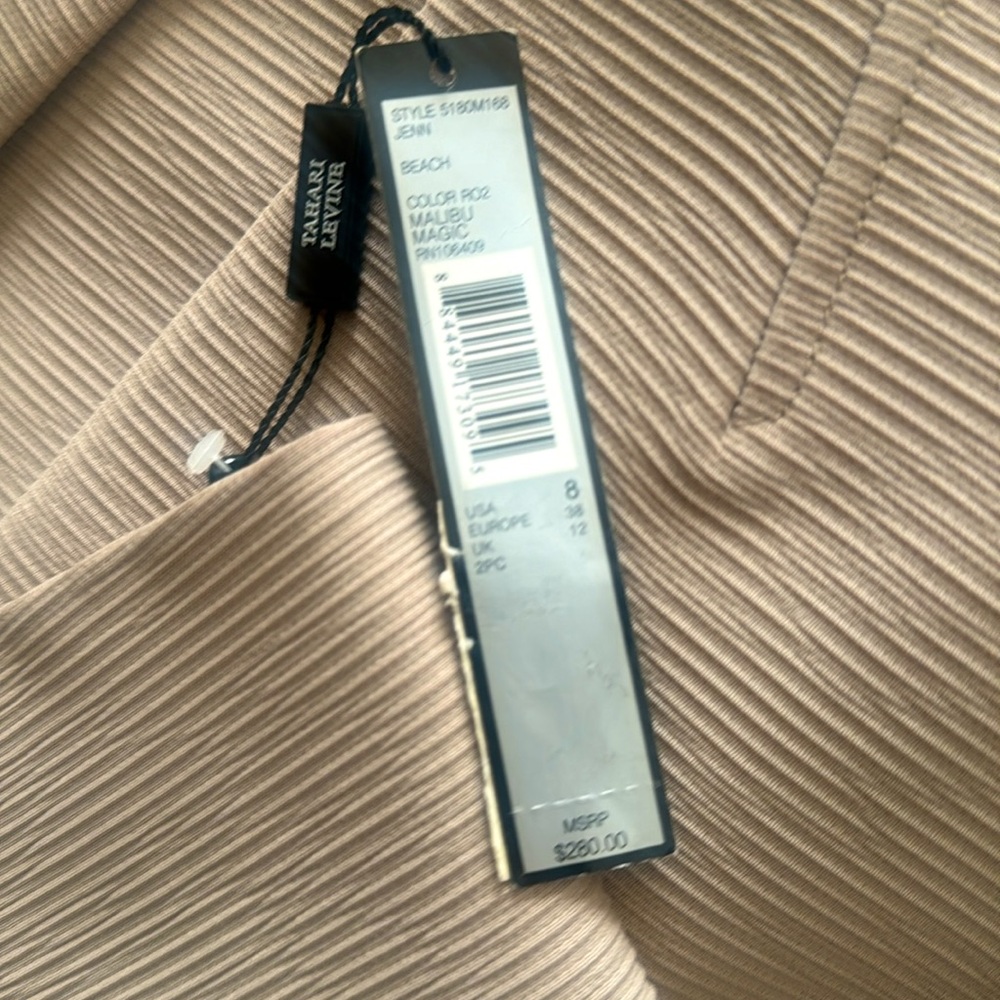 Tahari Jenn scoop neck textured Crepe skirt suit set - Picture 10 of 10
